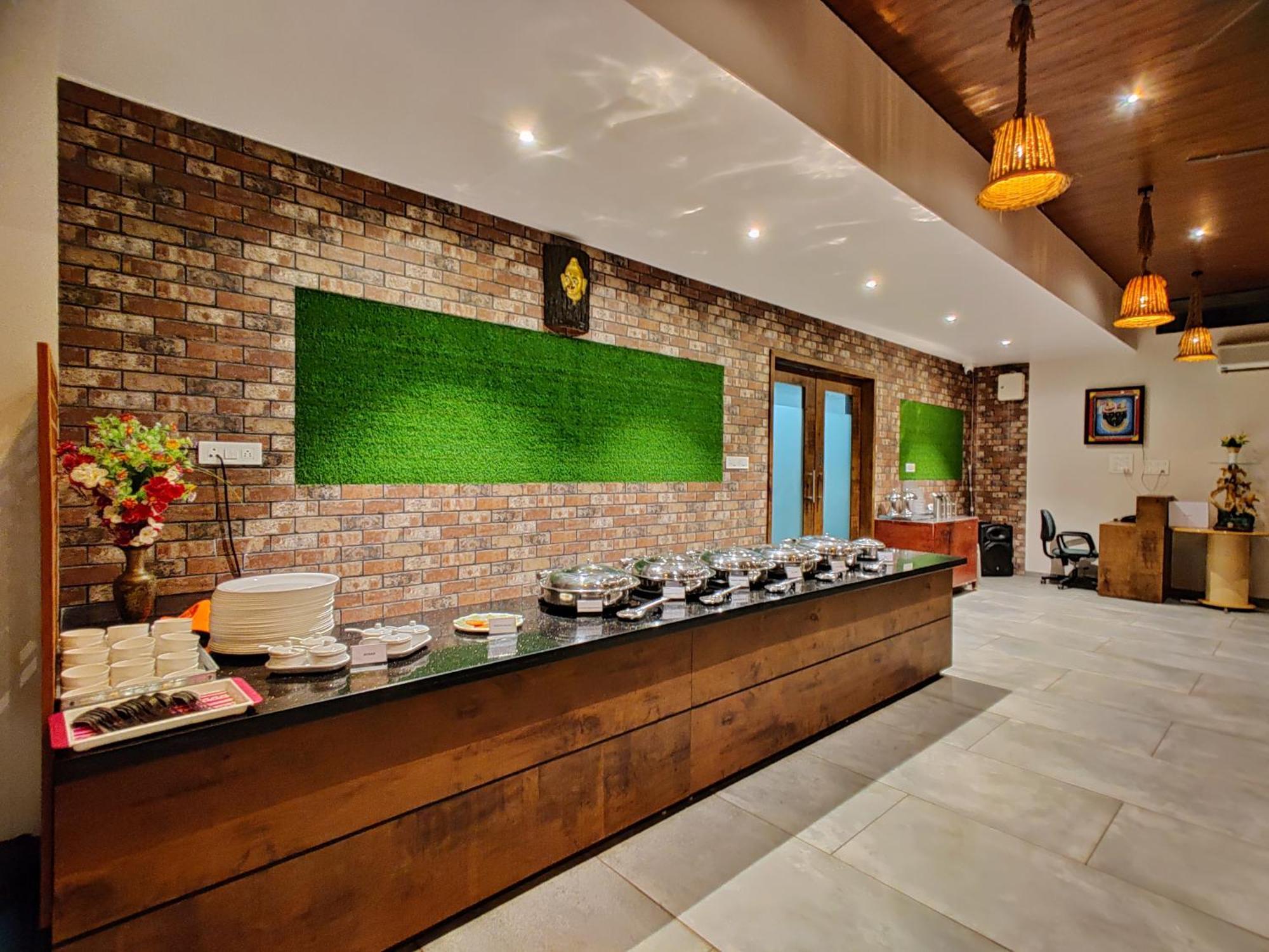 Lion Signature Family Resort Sasan Gir Exterior photo